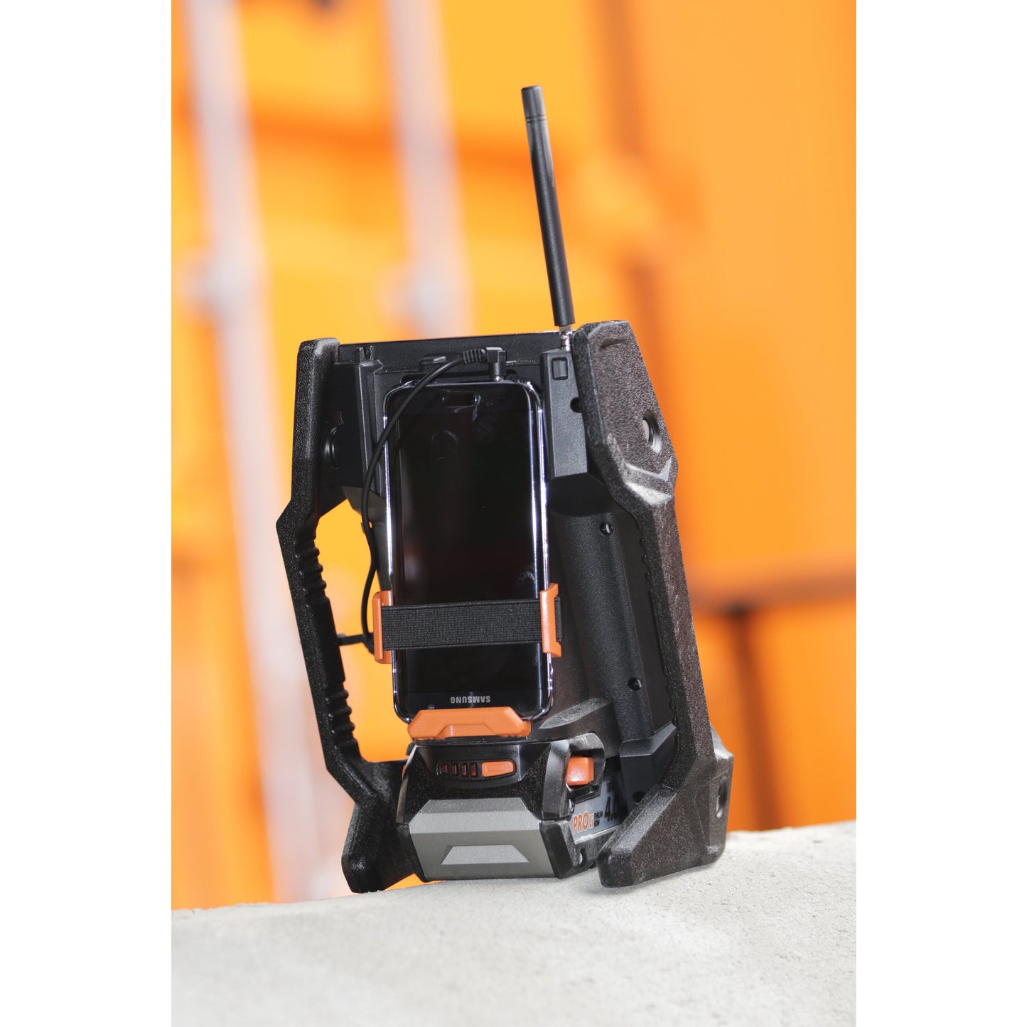 Radio de șantier AEG Radio de șantier digital 18 V DAB+, BR1218C-0, 4935451539