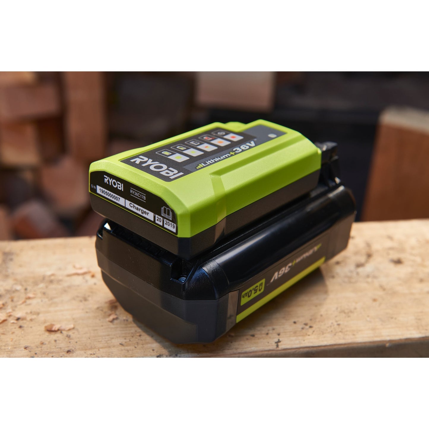 Incarcator 36V MAX POWER - RY36C17A