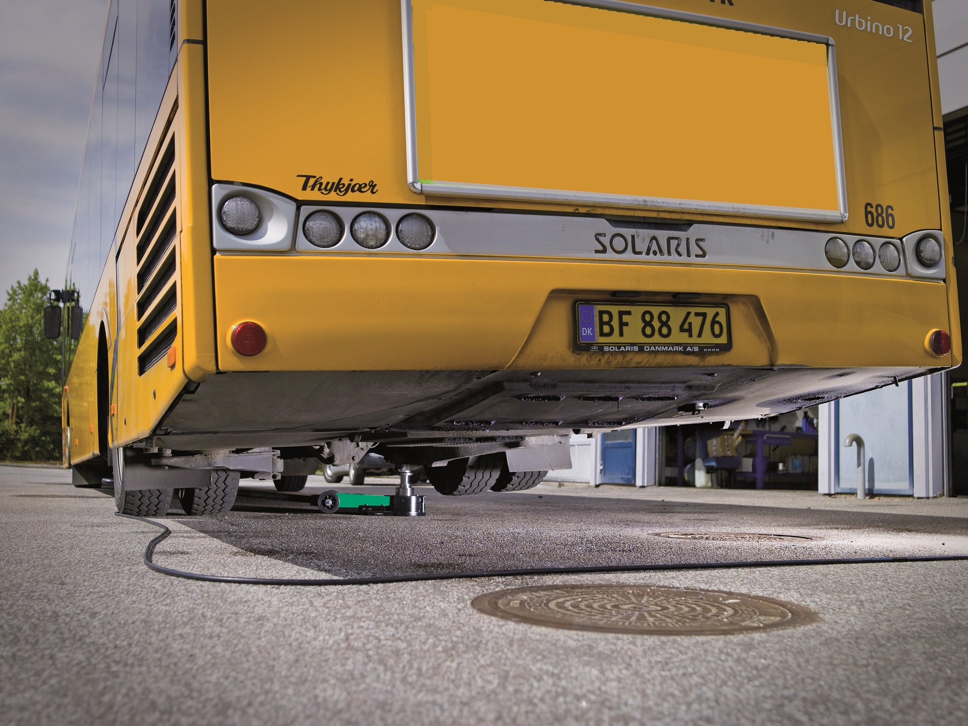 Cric pneumo-hidraulic 58/32/16T - A5816-C
