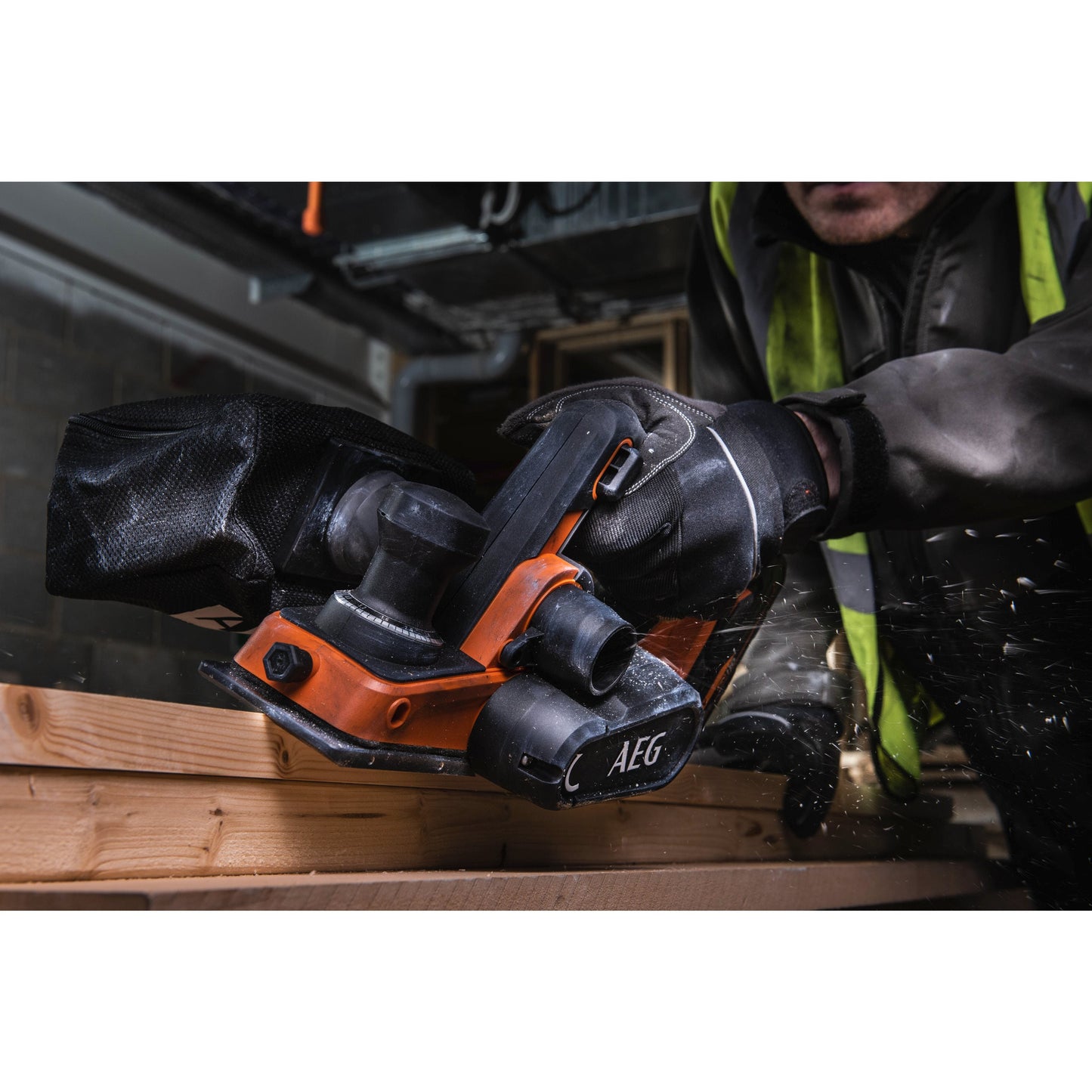 Mașină de rindeluit AEG MAȘINĂ DE RINDELUIT FĂRĂ PERII 18 V, BHO18BL - 0, 4935464988
