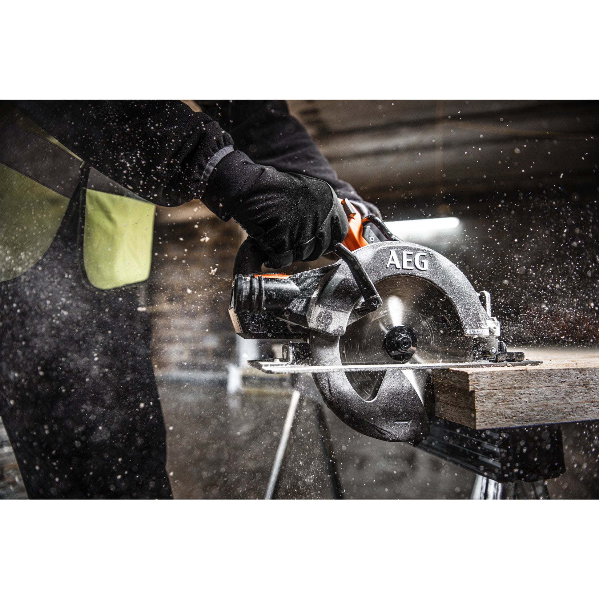 Fierăstrău circular AEG Fierăstrău circular 18V 190mm cu motor fără perii, BKS18BL2-0, 4935479661
