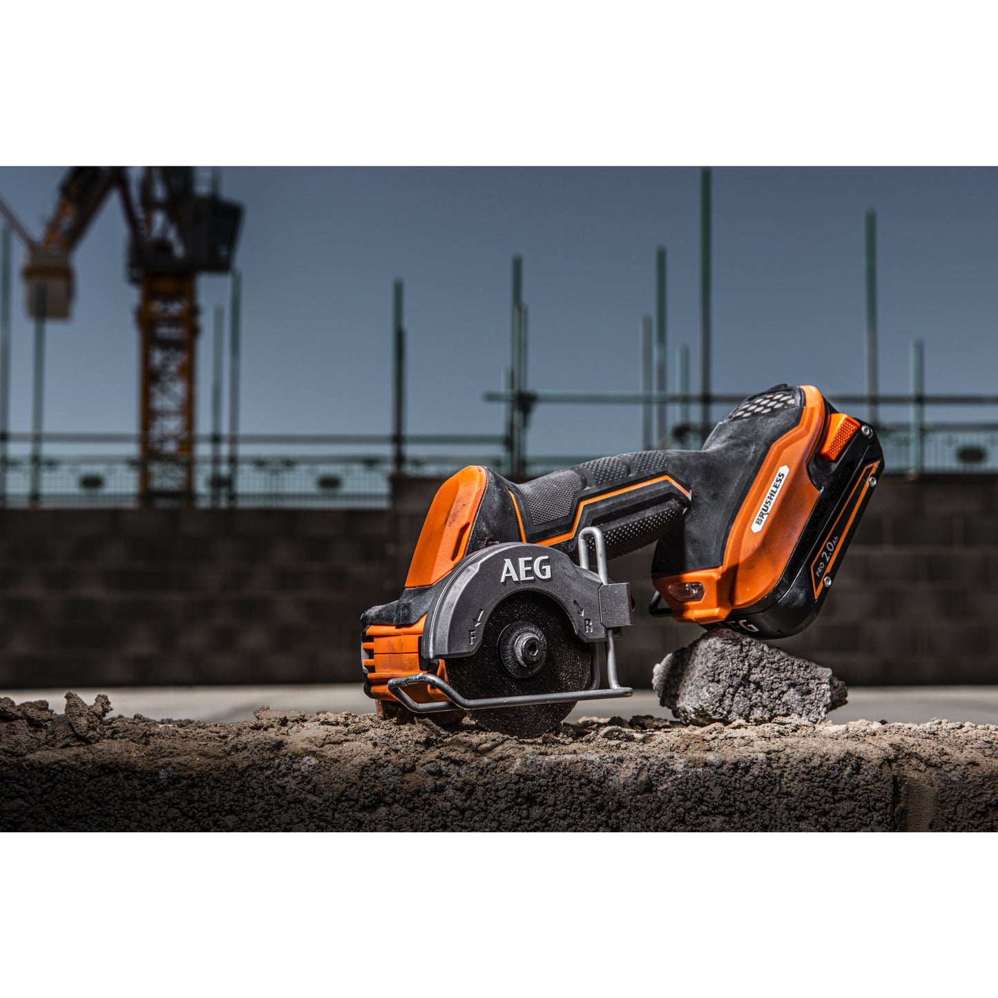 Fierăstrău multi-material AEG Fierăstrău multi-material SubCompact 18V, cu motor fără perii, BMMS18SBL-0, 4935472280