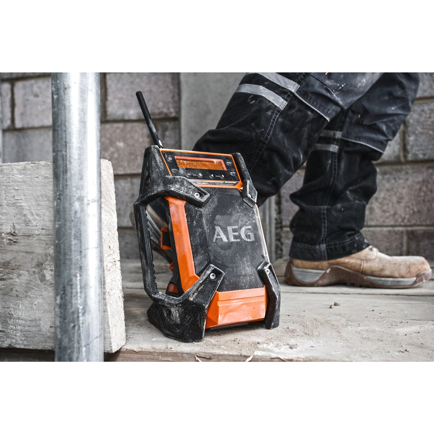 Radio de șantier AEG Radio de șantier digital 18 V DAB+, BR1218C-0, 4935451539