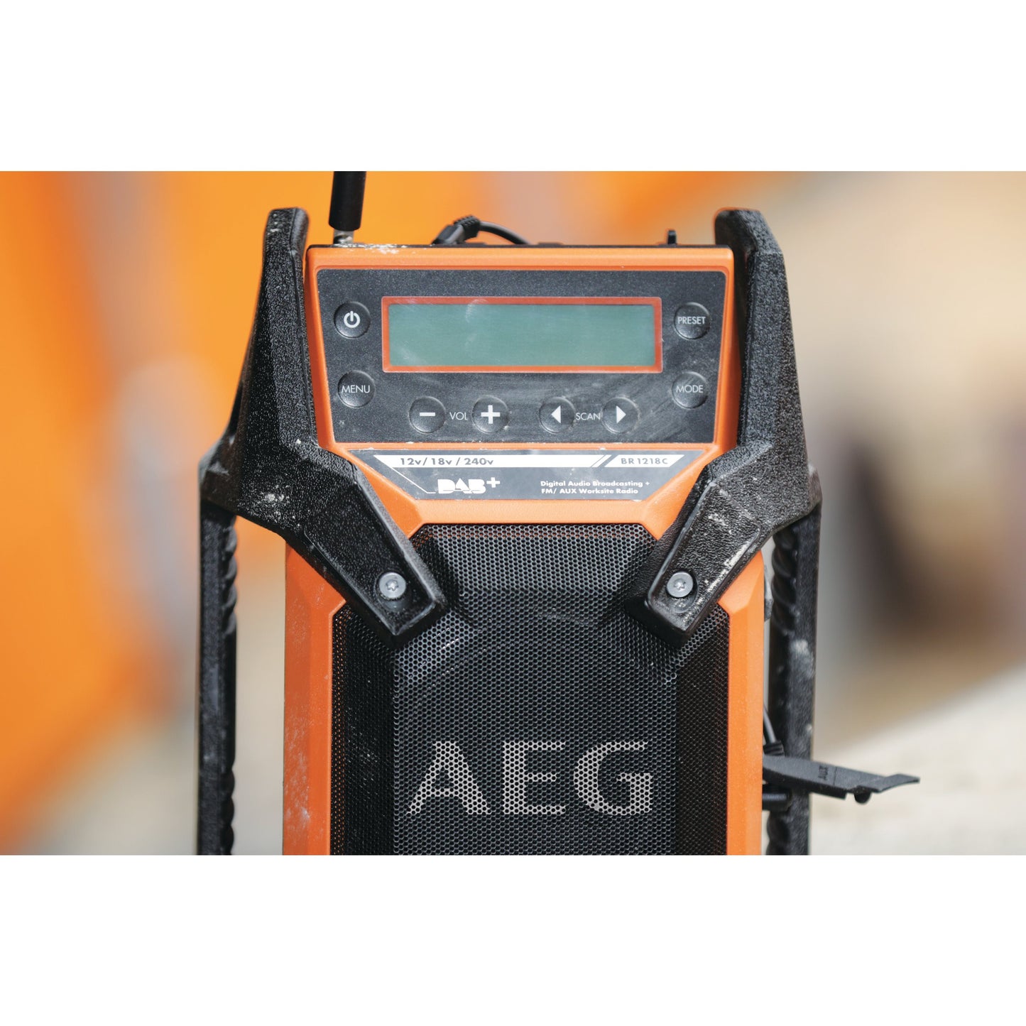 Radio de șantier AEG Radio de șantier digital 18 V DAB+, BR1218C-0, 4935451539
