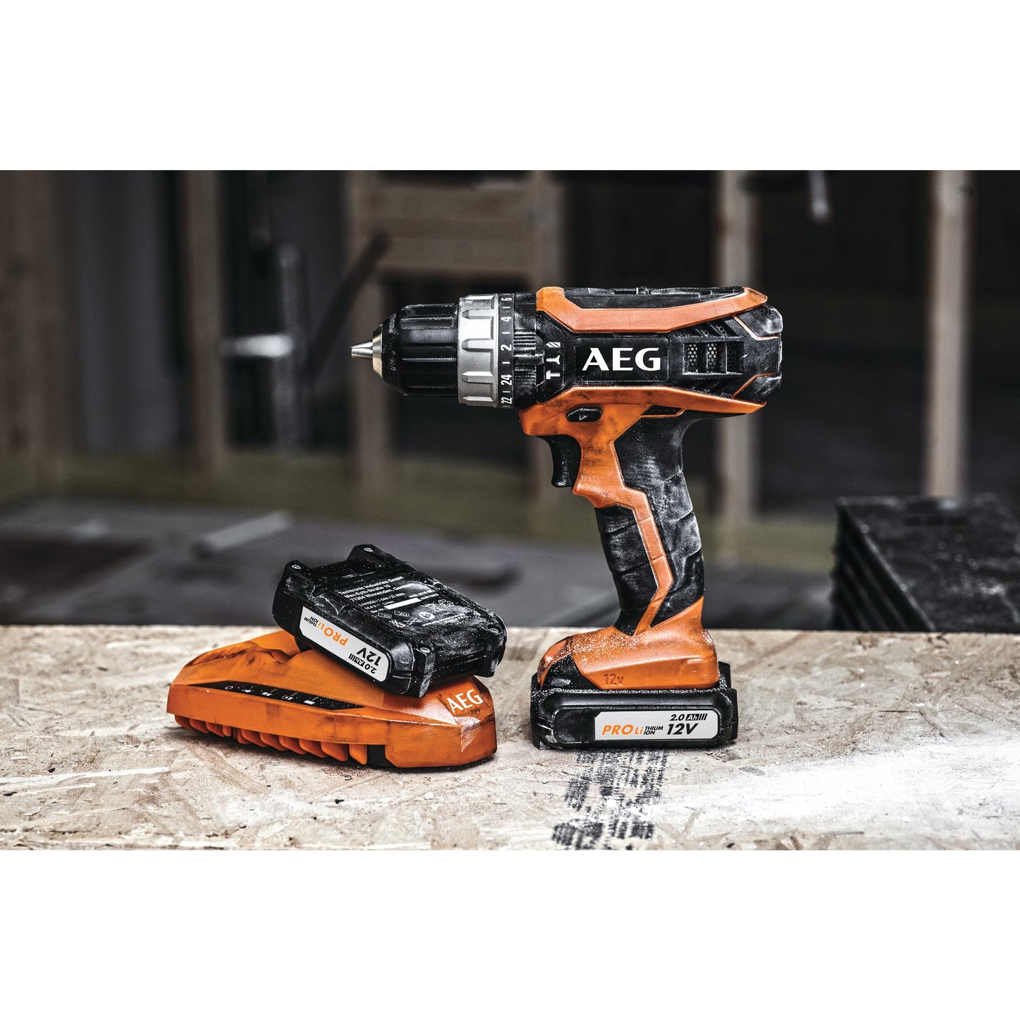 Mașină de găurit cu percuție AEG Mașină de înșurubat/găurit compactă 12 V, BSB12G3 LI-202C, 4935451531