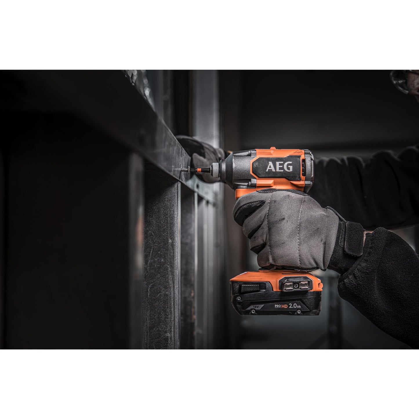 Mașină de înșurubat cu impact AEG Mașină de înșurubat cu impact 18V, motor fără perii, BSS18C3B3-0, 4935478940