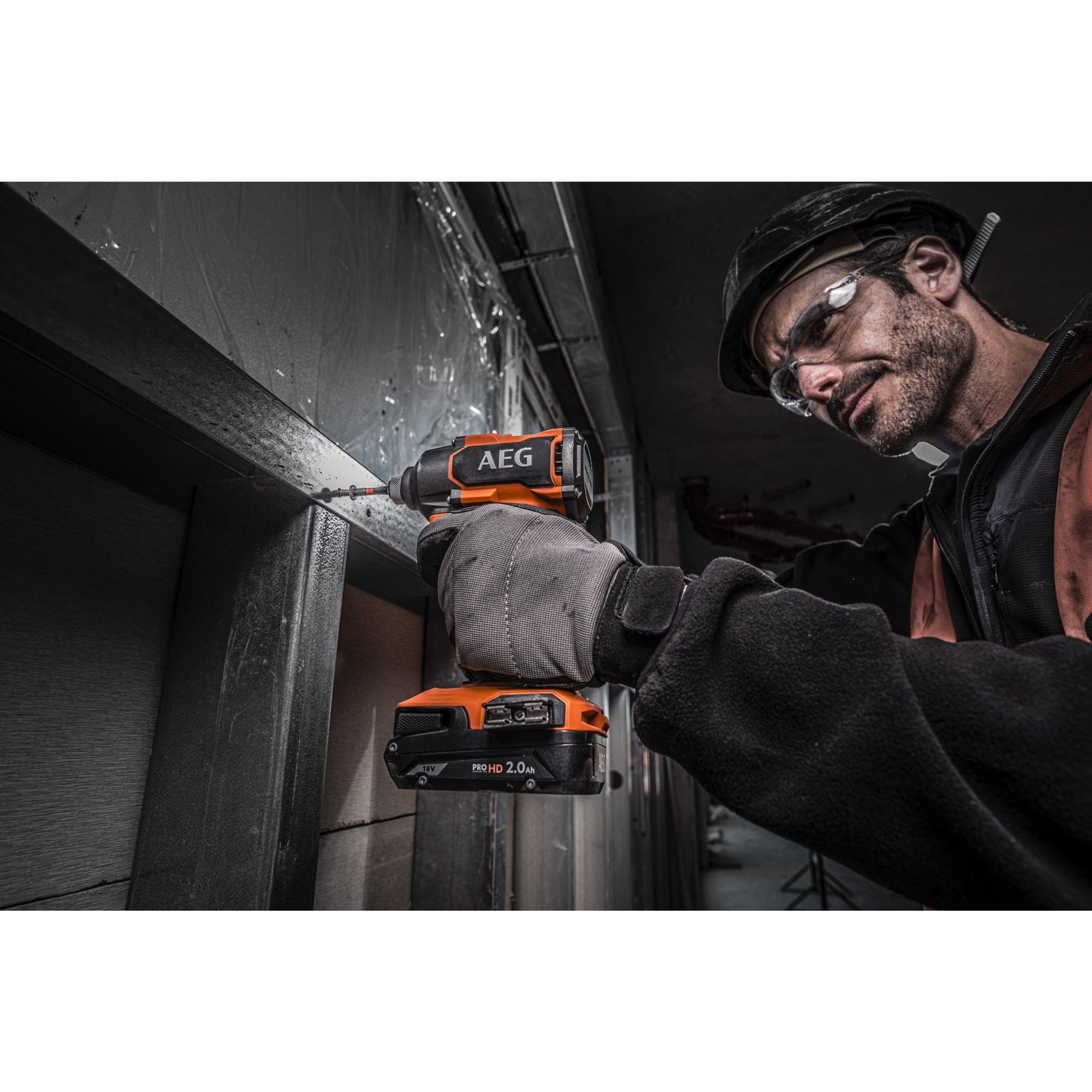 Mașină de înșurubat cu impact AEG Mașină de înșurubat cu impact 18V, motor fără perii, BSS18C3B3-0, 4935478940