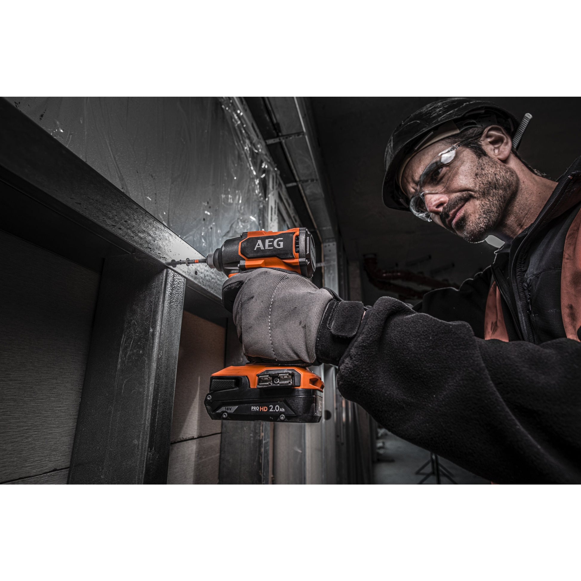 Mașină de înșurubat cu impact AEG Mașină de înșurubat cu impact 18V, motor fără perii, BSS18C3B3-0, 4935478940
