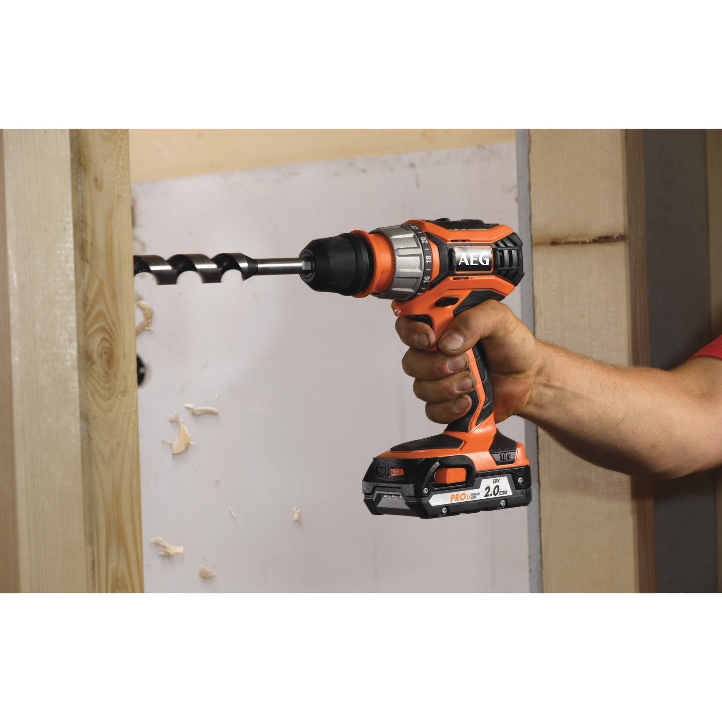 Mașină de găurit și înșurubat AEG Mașină de găurit  și înșurubat compactă 18 V, BS18C2XLI-202C, 4935459423