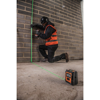 Nivelă laser AEG Nivelă Laser cu 2 linii în cruce, lumină verde, CLG220-B, 4935472253