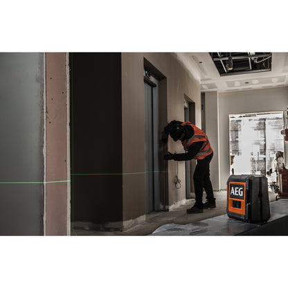 Nivelă laser AEG Nivelă Laser cu 2 linii în cruce, lumină verde, CLG220-B, 4935472253