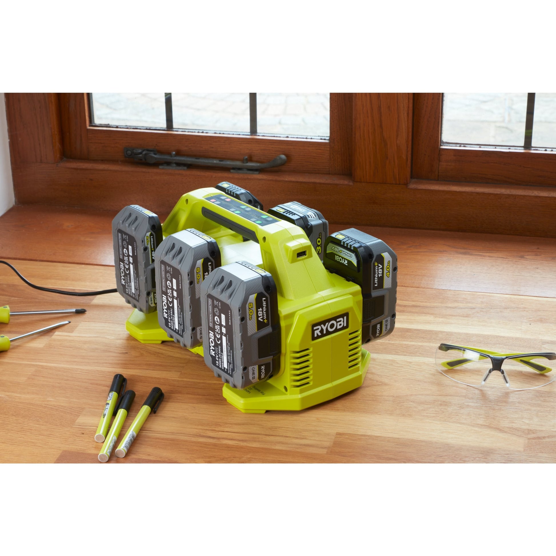 Incarcator cu 6 porturi 18V ONE+ 4.0A - RC18640