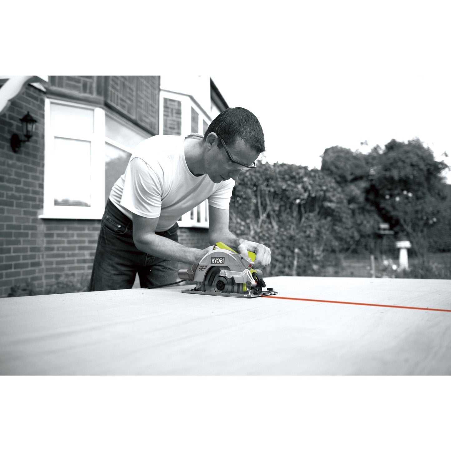 RCS1600-K - Circular saw 1600W, laser, disc 190 x 16 mm, depth of cut 66 mm, 1 x 24-tooth TCT blade, key, kitbox