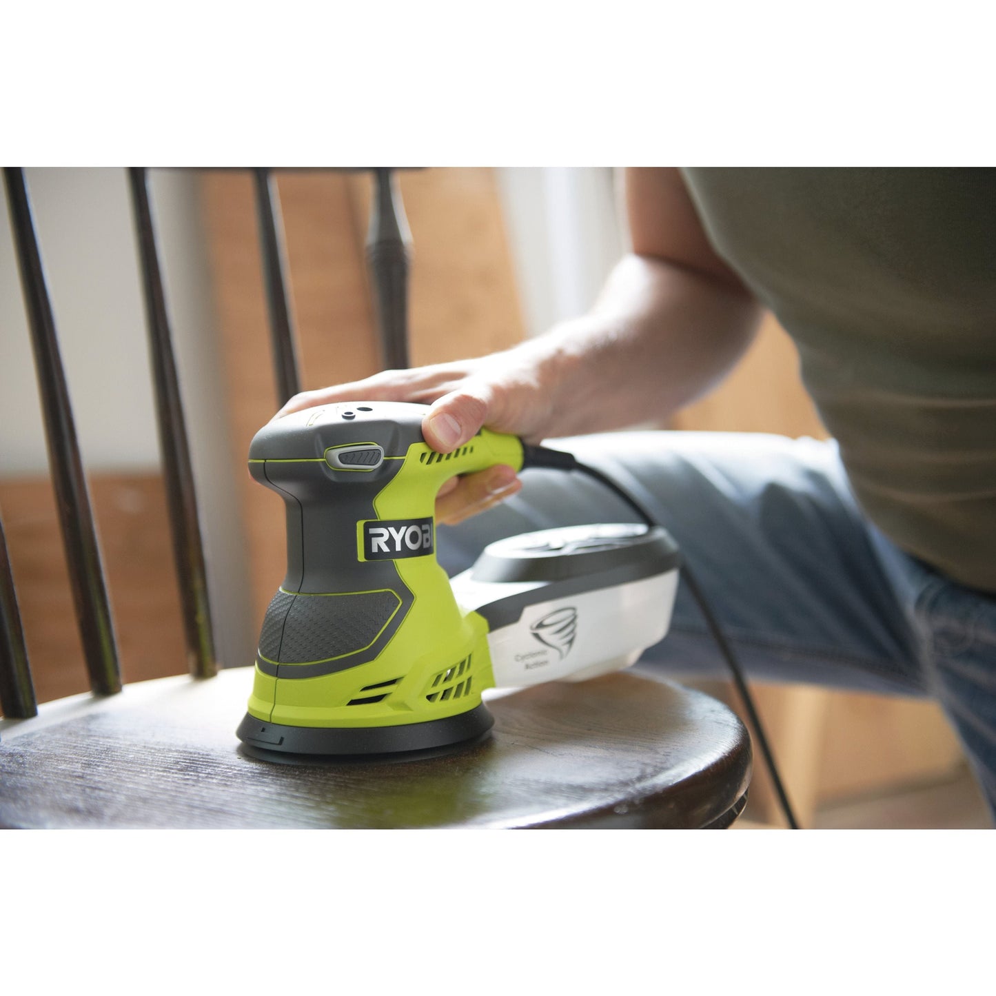 Masina de slefuit orbitala electrica 300 W, cu 20 foi abrazive - ROS300A