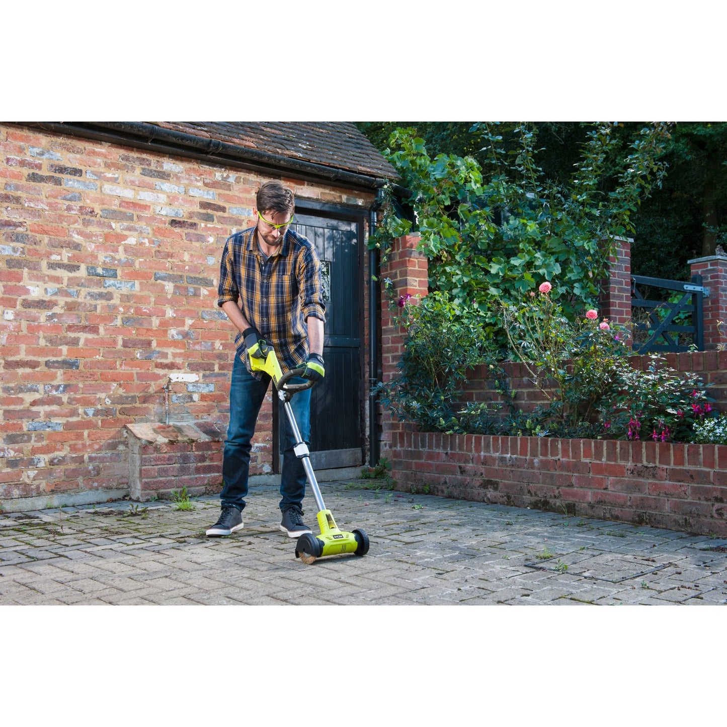 Curatator pardoseli cu perie sarma 18V ONE+ (fara acumulator) - RY18PCA-0