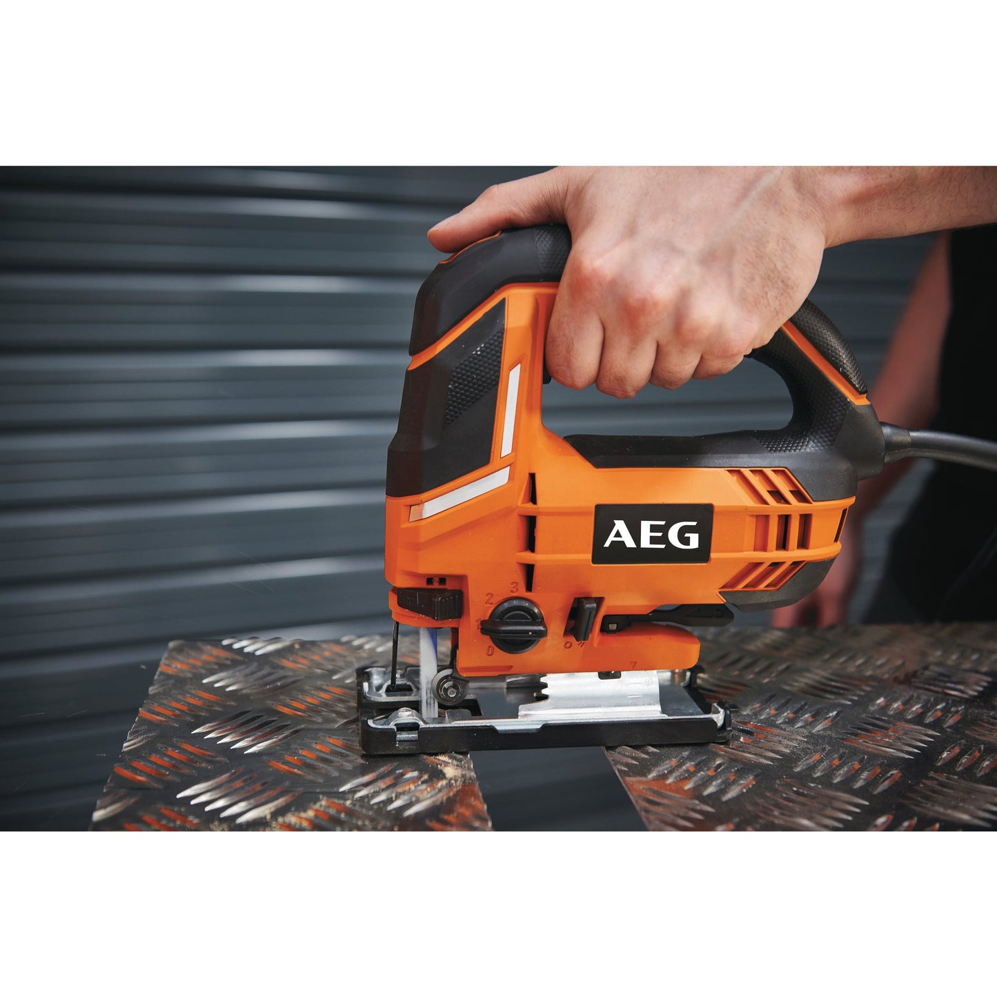 Fierăstrău pendular AEG Fierăstrău pendular cu mâner superior, STEP100X, 4935451000